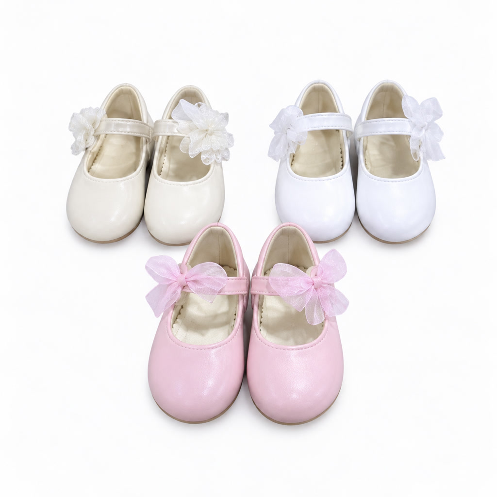[DLM-3861] Zapato de charol para niña con flor de tul sobre puntera lisa