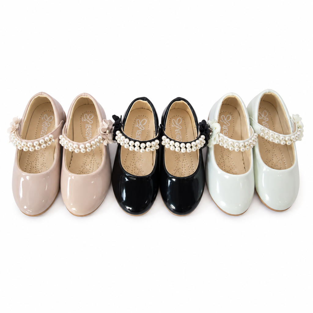 Zapato de charol Oxford para niña con pulsera doble de cuentas
