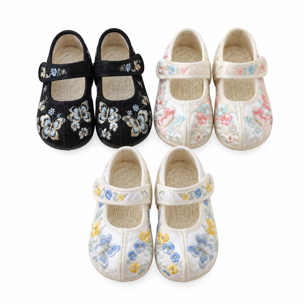 Zapato de charol para niña con moño voluminoso sobre correa